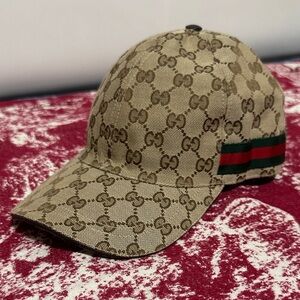 Gucci Beige GG Canvas Cap with Sherry Line